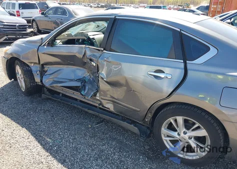 2015 Nissan Altima 2.5 Sv из США, поврежденный, VIN 1N4AL3AP1FC498747